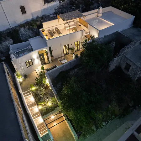 Icos Hersonissos (Crete)